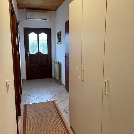 Apartment Ema
